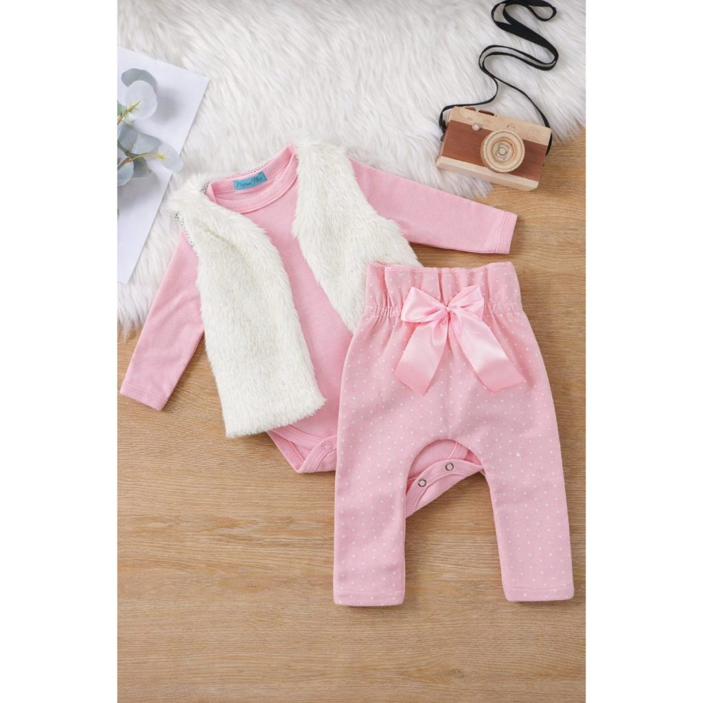 Conjunto Kit 3 Peças Bebê Menina com Body Básico, Calça e Coletinho Forrado para o Inverno Frio